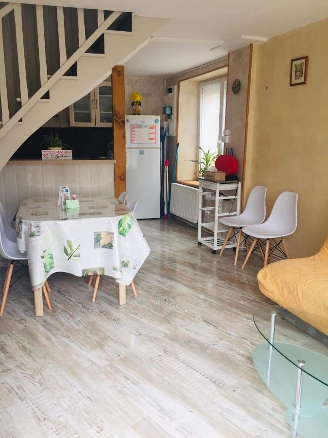 Petite Maison Au Coeur De L Auvergne Jumeaux Ngoại thất bức ảnh