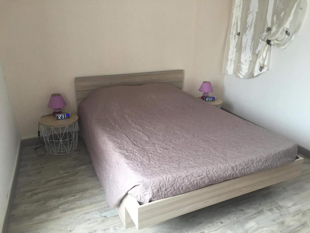 Petite Maison Au Coeur De L Auvergne Jumeaux Ngoại thất bức ảnh