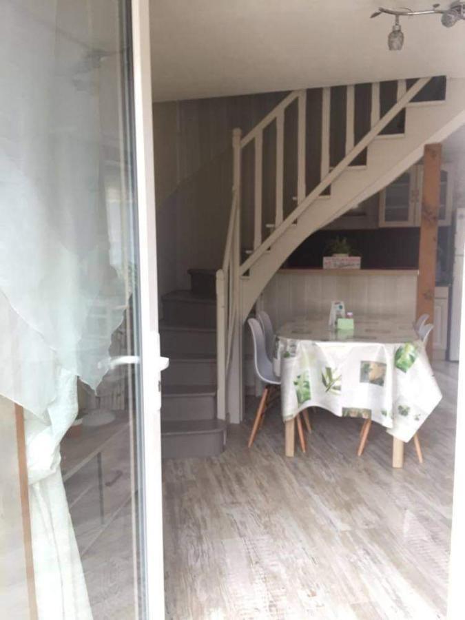 Petite Maison Au Coeur De L Auvergne Jumeaux Ngoại thất bức ảnh